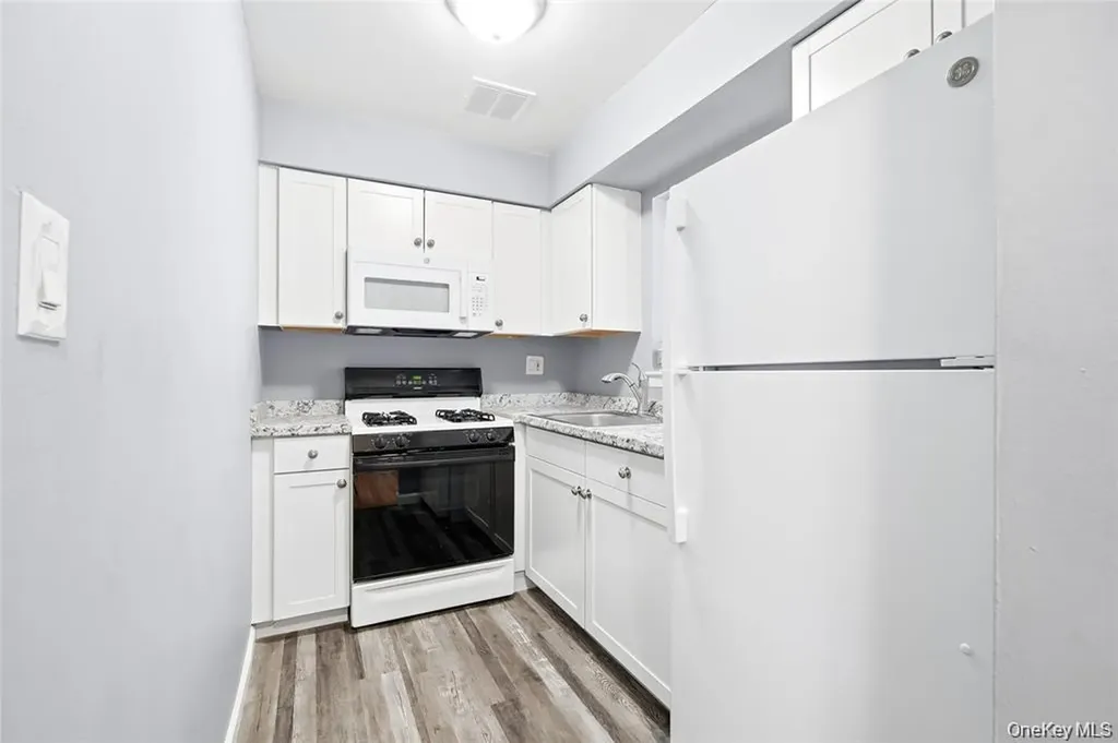 9 Charles Lane Pomona NY 10970