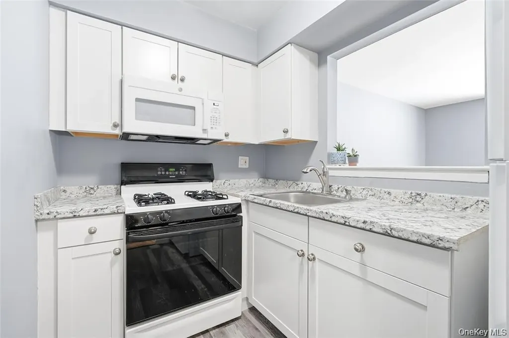 9 Charles Lane Pomona NY 10970