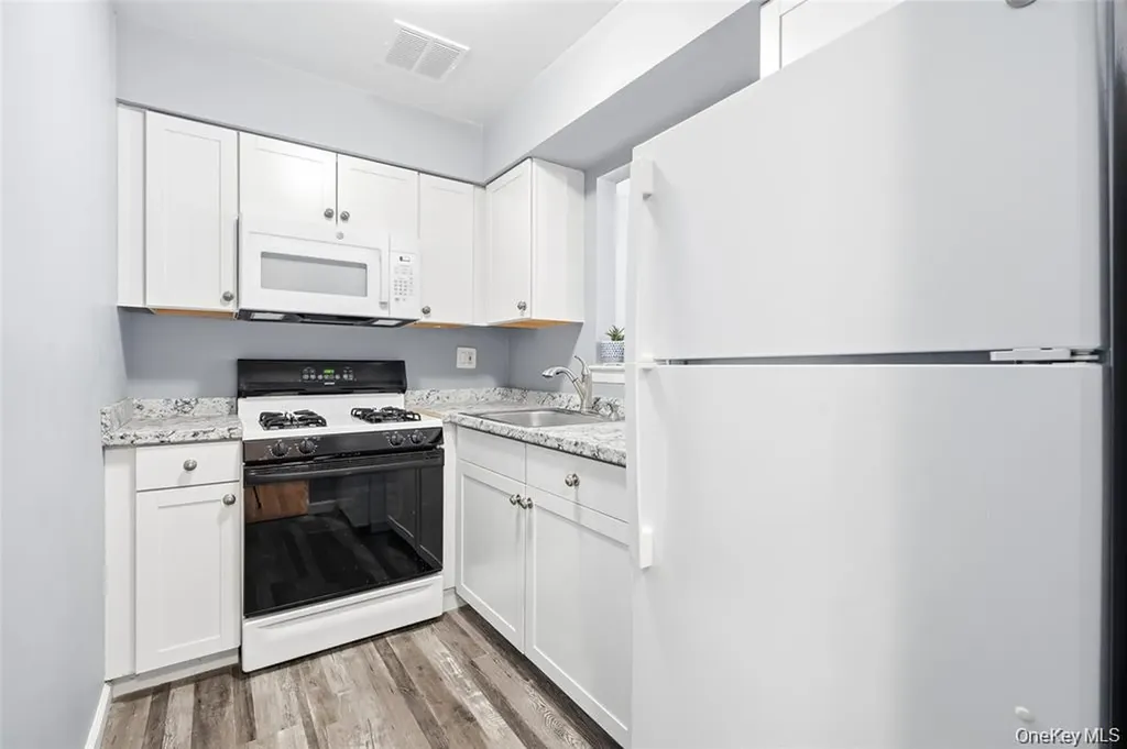 9 Charles Lane Pomona NY 10970