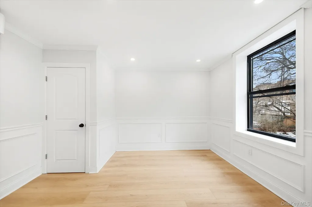 2257 Hampden Place Bronx NY 10468
