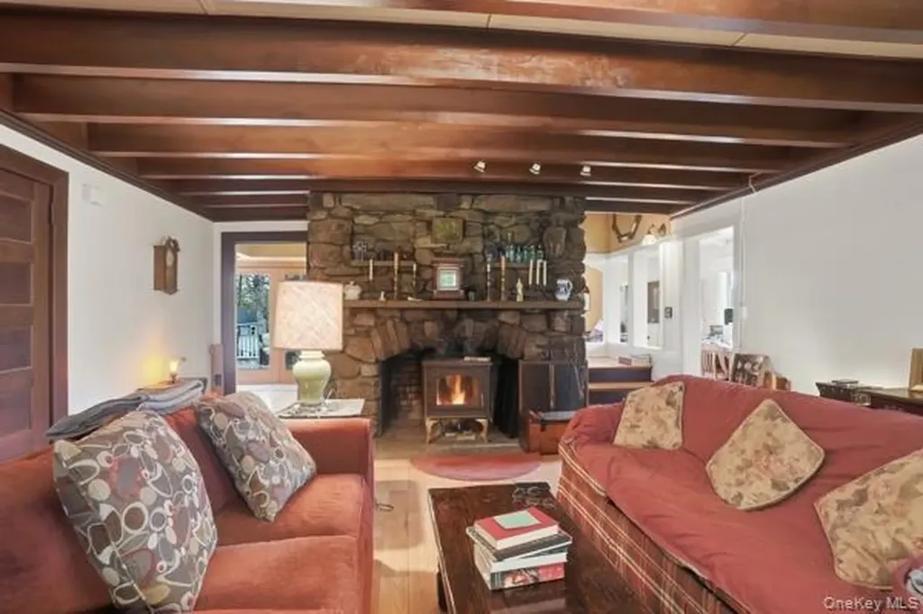 66 Summit Avenue Central Valley NY 10917