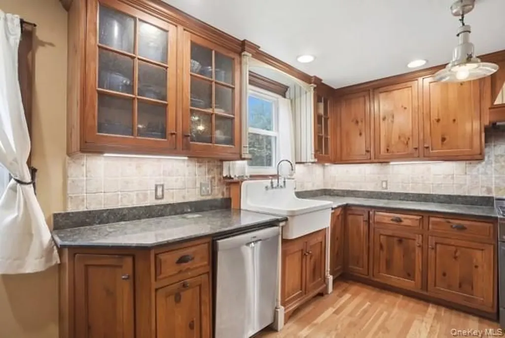 66 Summit Avenue Central Valley NY 10917