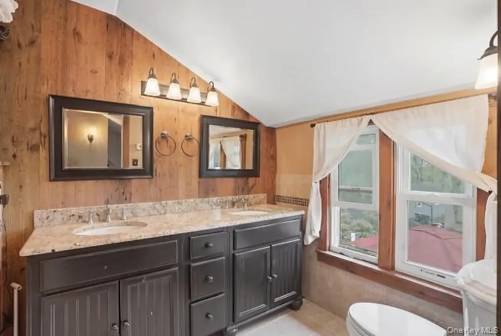 66 Summit Avenue Central Valley NY 10917
