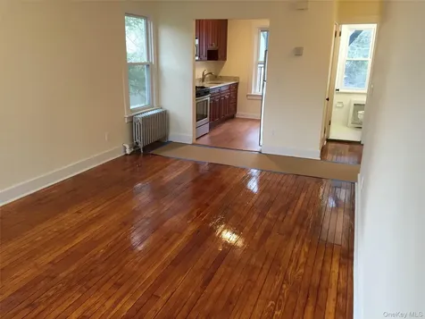 8 Parkway Terrace Pleasantville NY 10570