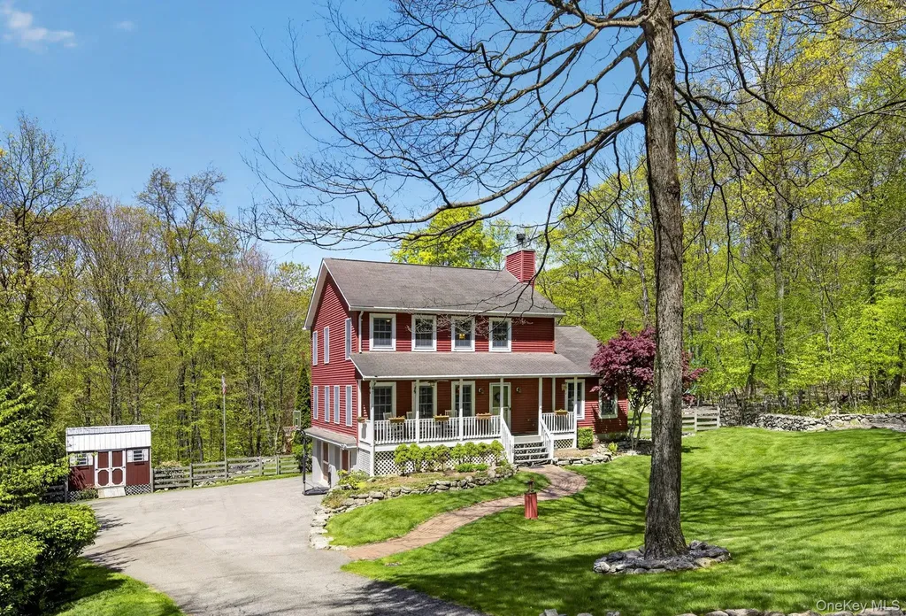 35 Crest Road Cold Spring NY 10516