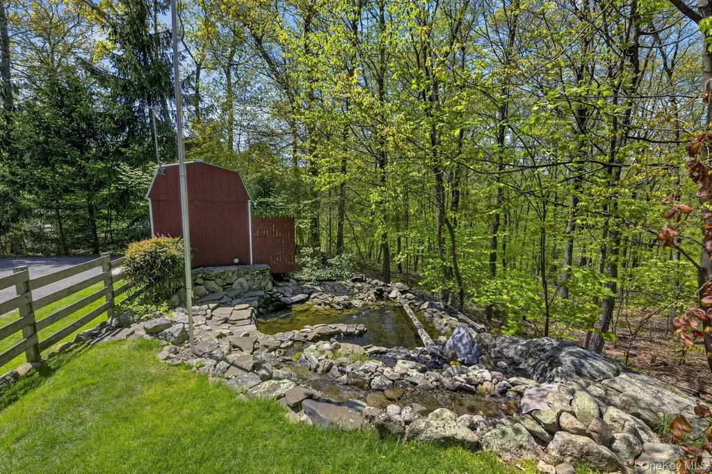 35 Crest Road Cold Spring NY 10516