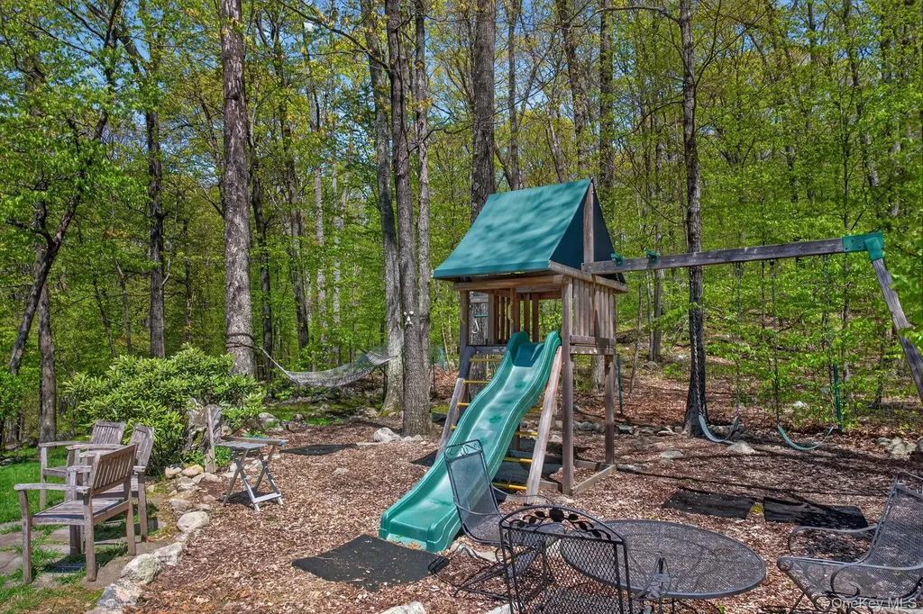 35 Crest Road Cold Spring NY 10516