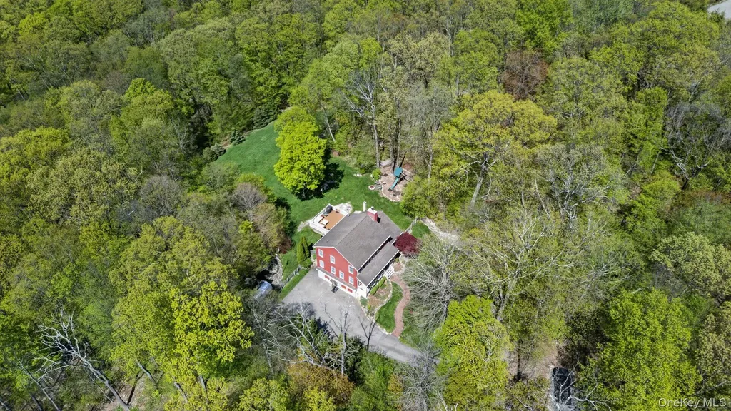35 Crest Road Cold Spring NY 10516