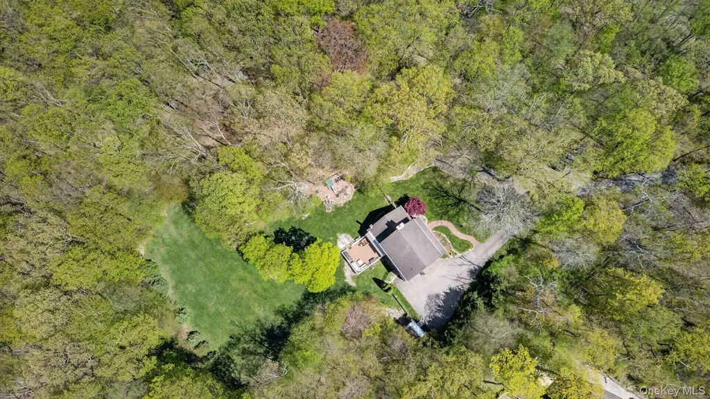 35 Crest Road Cold Spring NY 10516