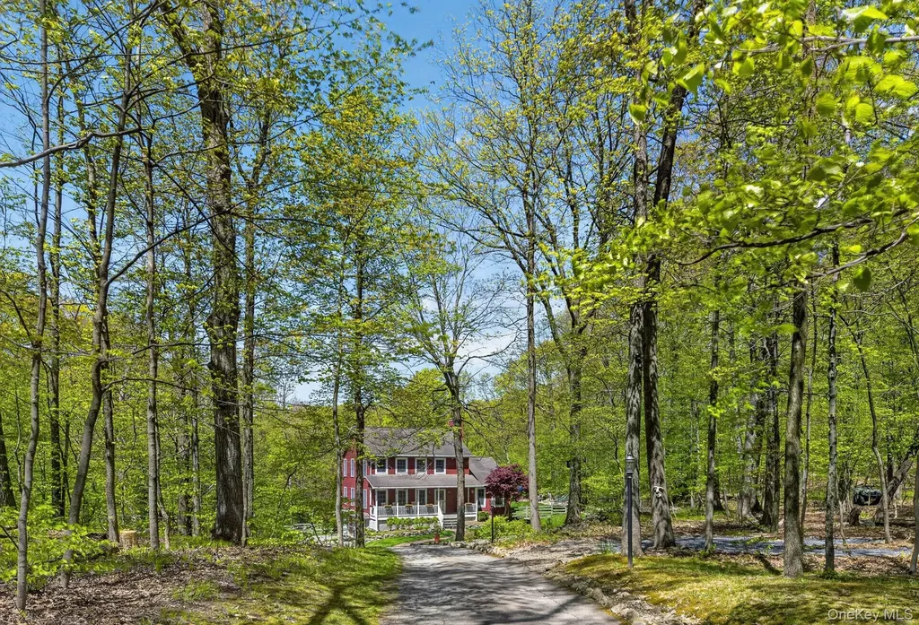 35 Crest Road Cold Spring NY 10516