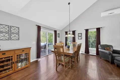 35 Crest Road Cold Spring NY 10516