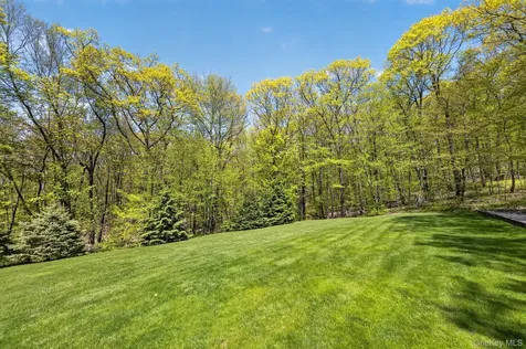 35 Crest Road Cold Spring NY 10516