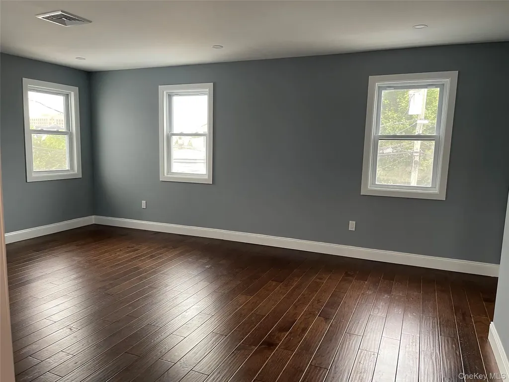 11 Covert Street Hempstead NY 11550