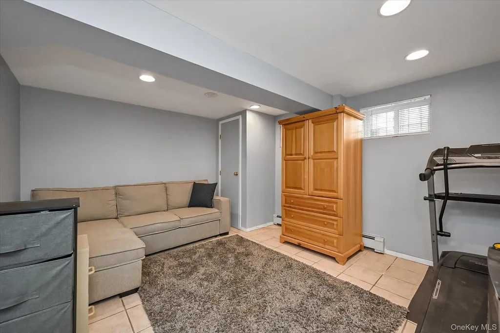 6451 58th Road Maspeth NY 11378