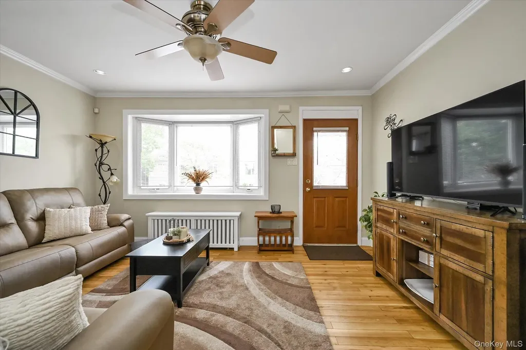 6451 58th Road Maspeth NY 11378