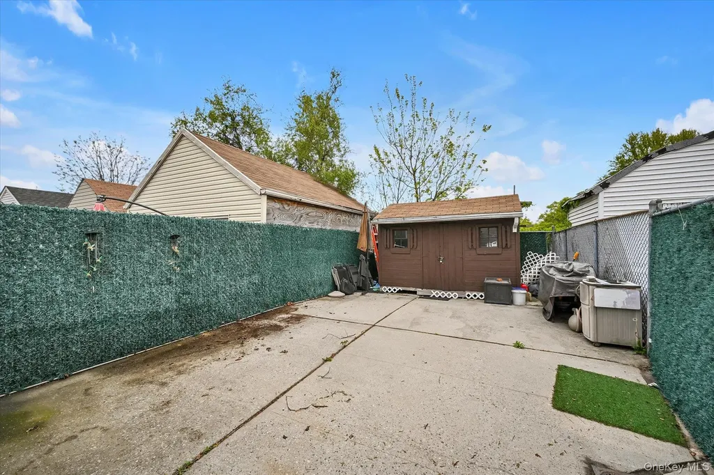 6451 58th Road Maspeth NY 11378
