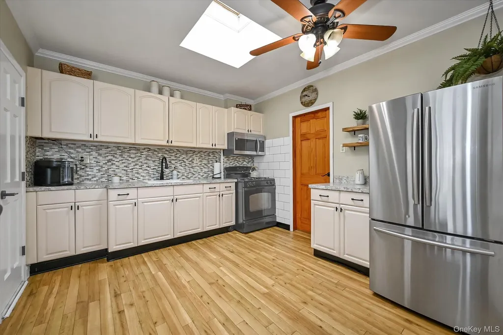 6451 58th Road Maspeth NY 11378