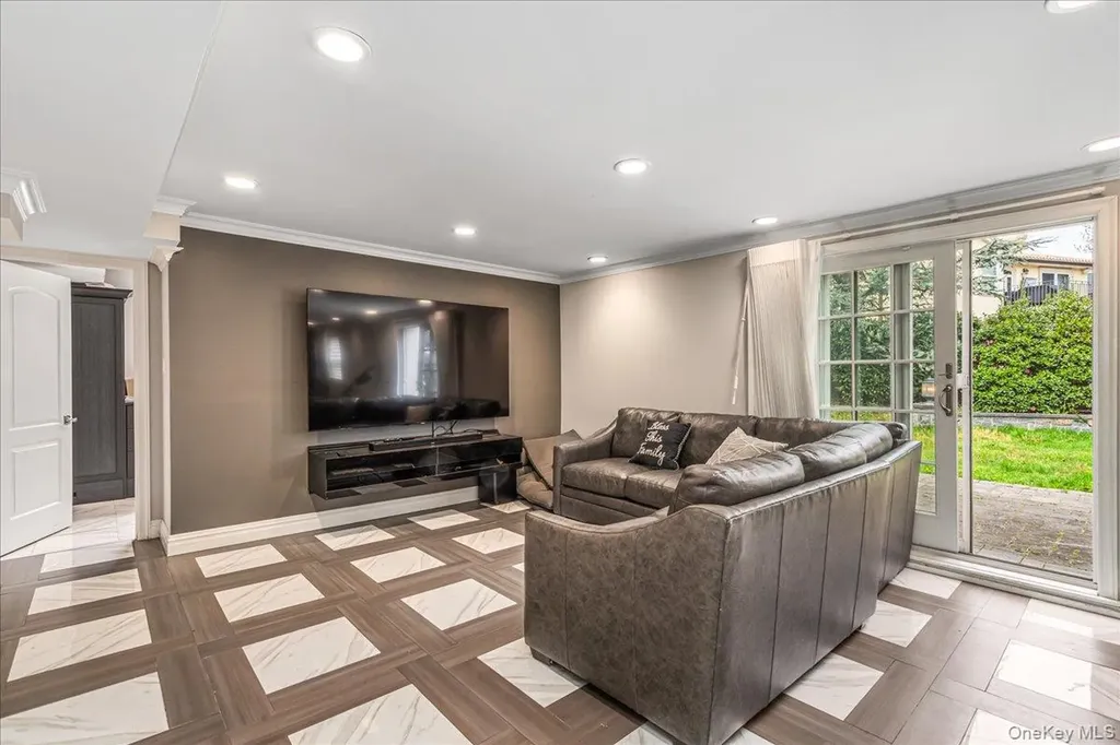 13839 11th Avenue Malba NY 11357