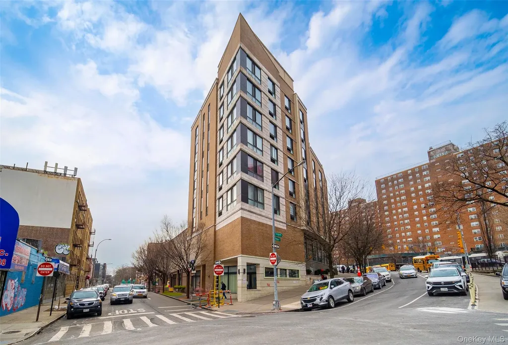 150 Featherbed Lane Bronx NY 10452