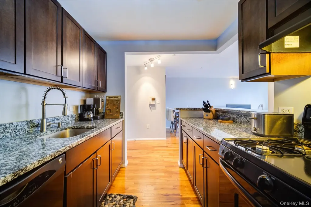 150 Featherbed Lane Bronx NY 10452