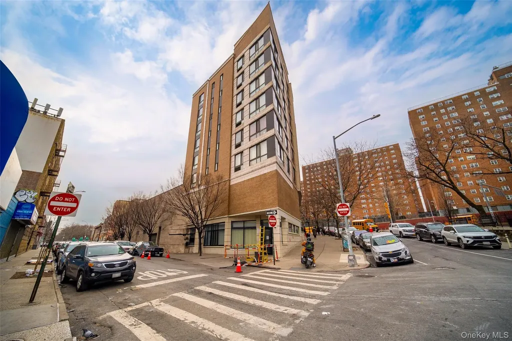 150 Featherbed Lane Bronx NY 10452