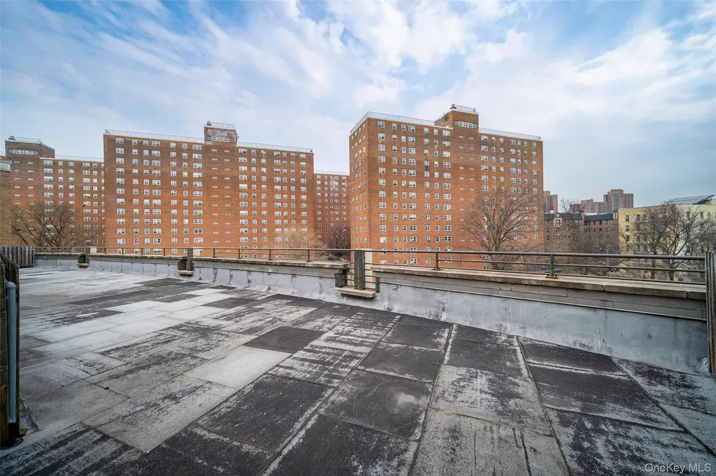 150 Featherbed Lane Bronx NY 10452