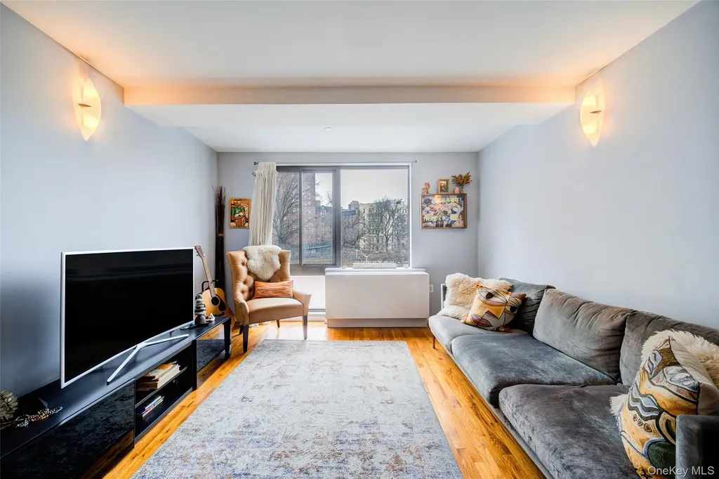 150 Featherbed Lane Bronx NY 10452
