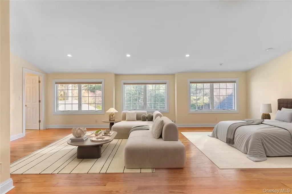 46 Nassau Drive Great Neck NY 11021
