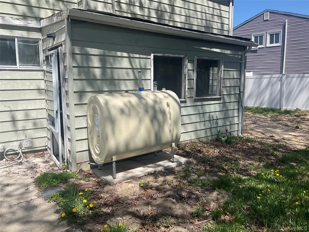 6 Monterey Lane Centereach NY 11720