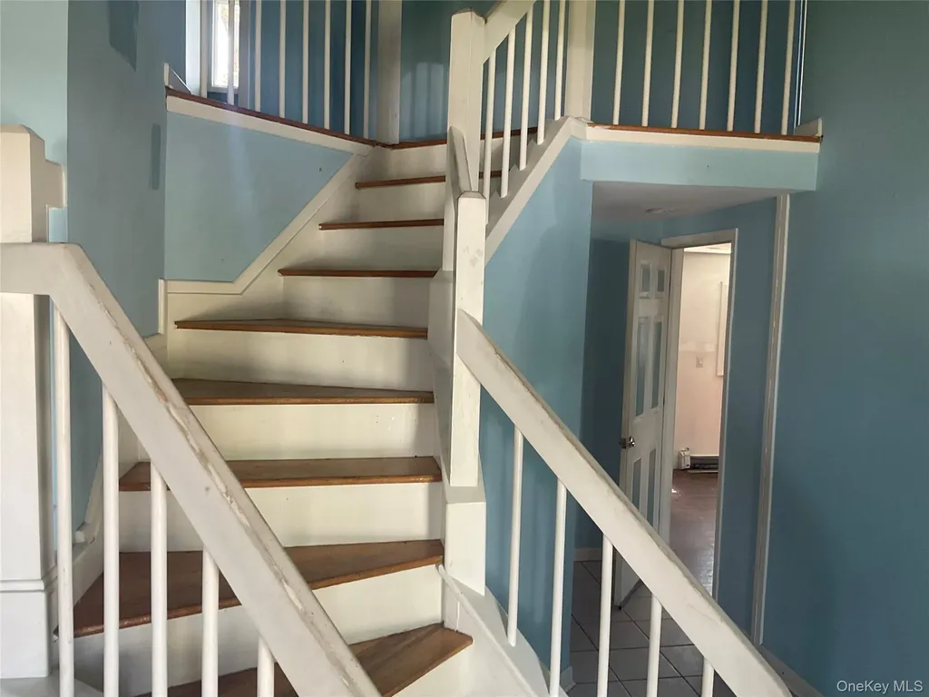6 Monterey Lane Centereach NY 11720