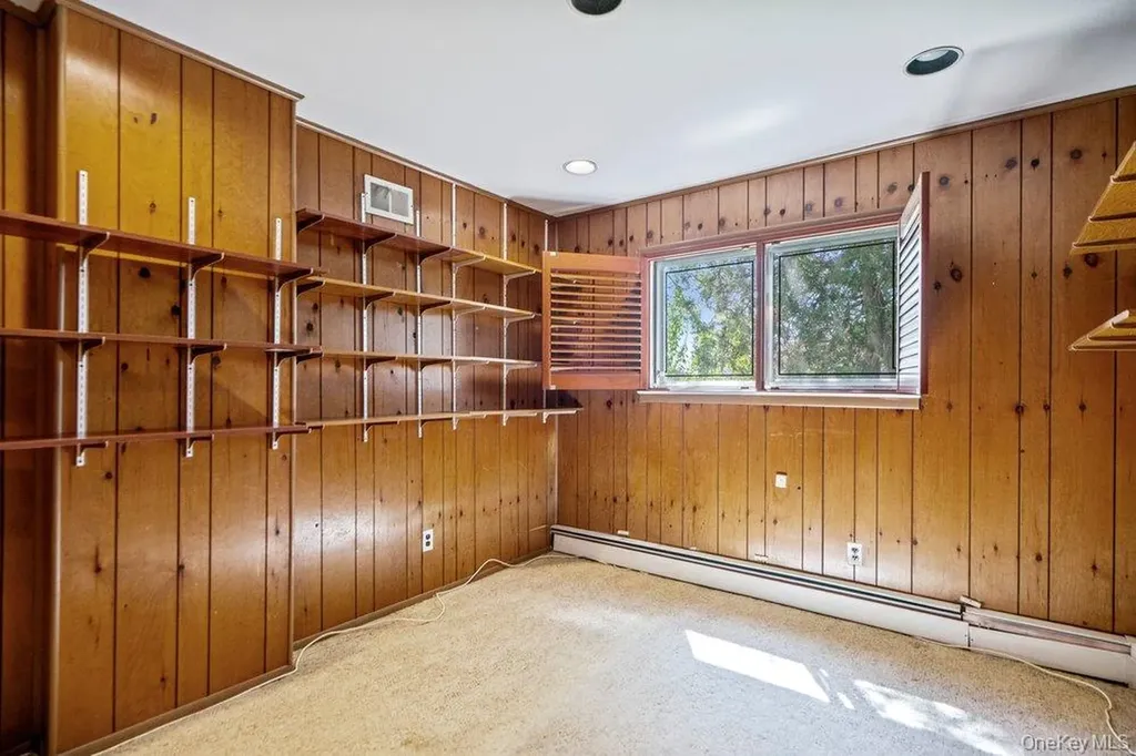 18 Herkimer Avenue Jericho NY 11753