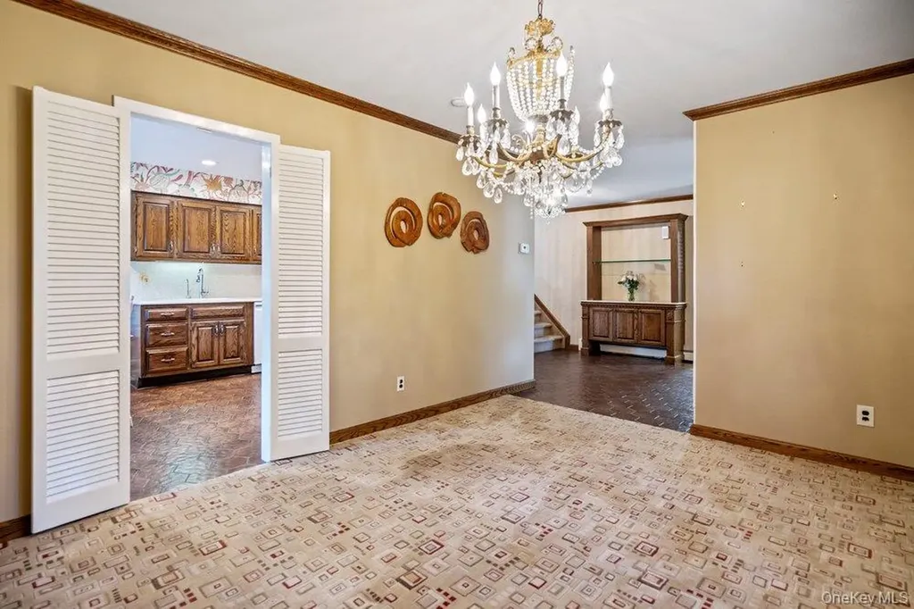 18 Herkimer Avenue Jericho NY 11753
