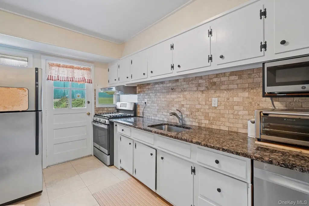 38 Miller Boulevard Syosset NY 11791