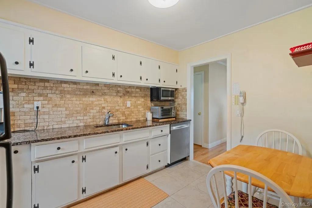 38 Miller Boulevard Syosset NY 11791