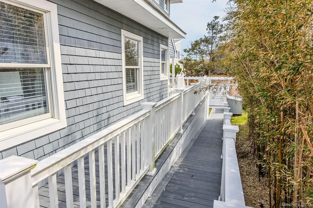 24 Bungalow Walk Ocean Beach NY 11770