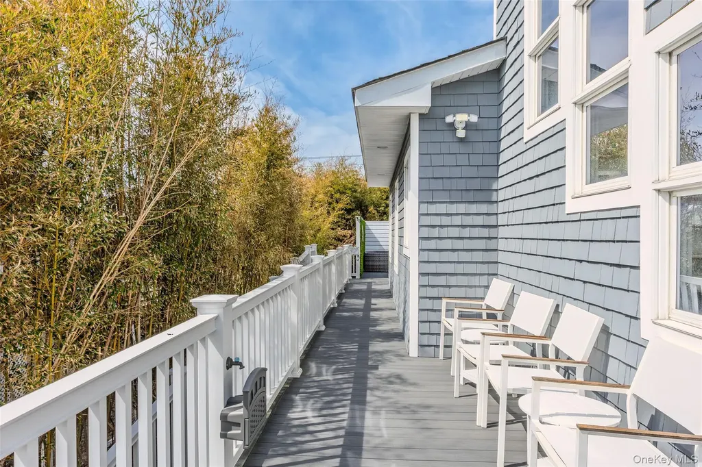 24 Bungalow Walk Ocean Beach NY 11770