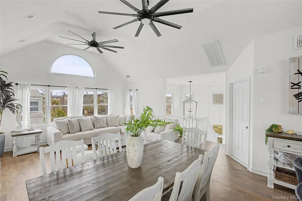 24 Bungalow Walk Ocean Beach NY 11770