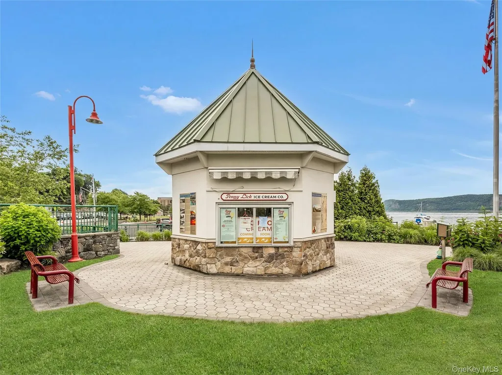 40 S Highland Avenue Ossining NY 10562