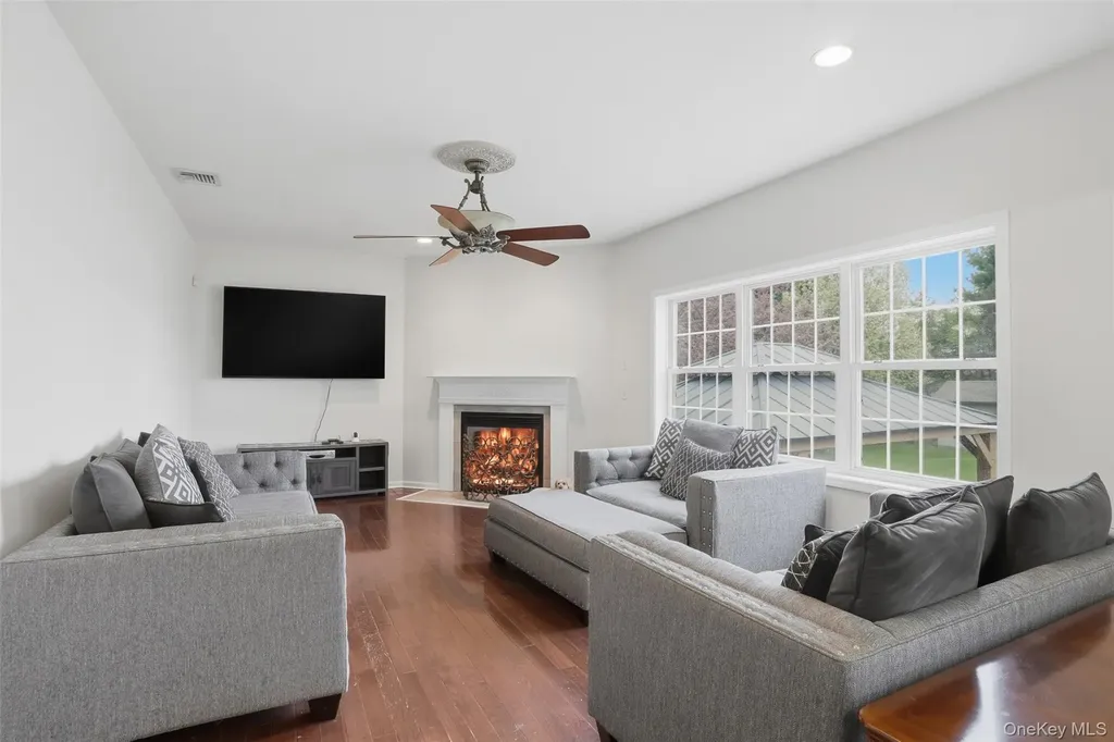 15 Ferrante Drive Montgomery NY 12549