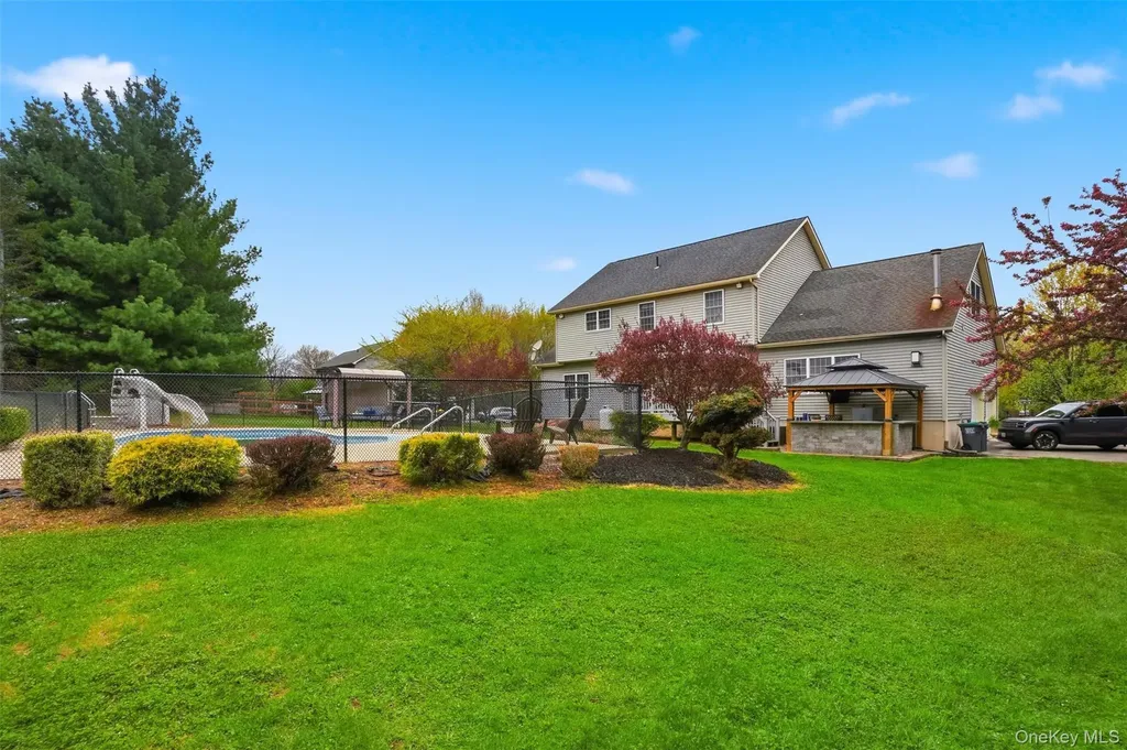 15 Ferrante Drive Montgomery NY 12549