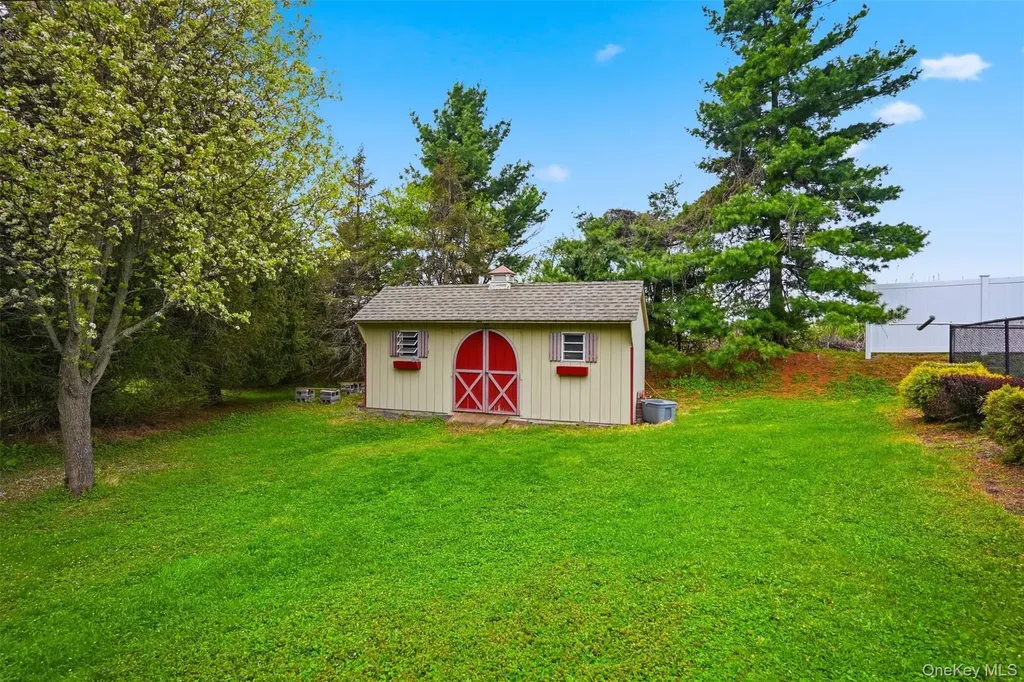 15 Ferrante Drive Montgomery NY 12549