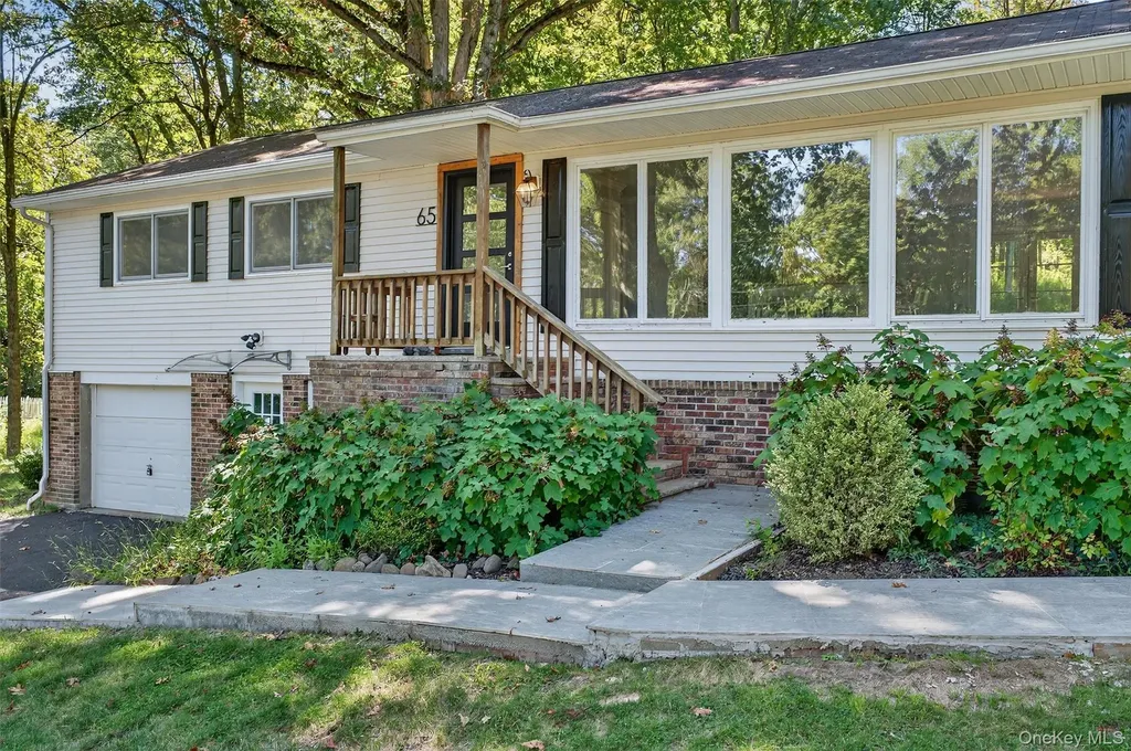 65 Hawxhurst Road Monroe NY 10950