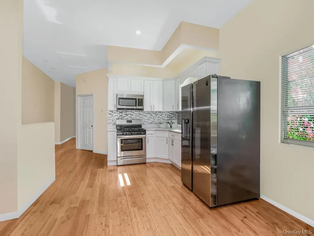 1283 E 223rd Street Bronx NY 10466