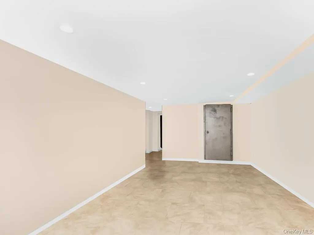 1283 E 223rd Street Bronx NY 10466