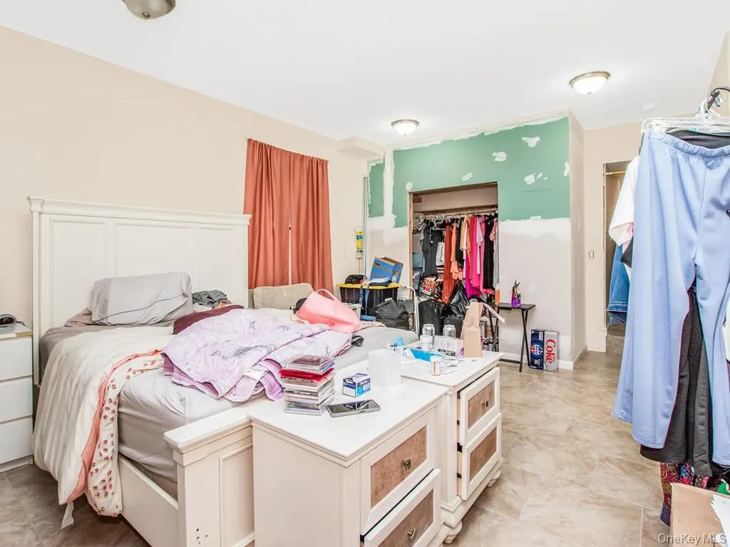 1283 E 223rd Street Bronx NY 10466