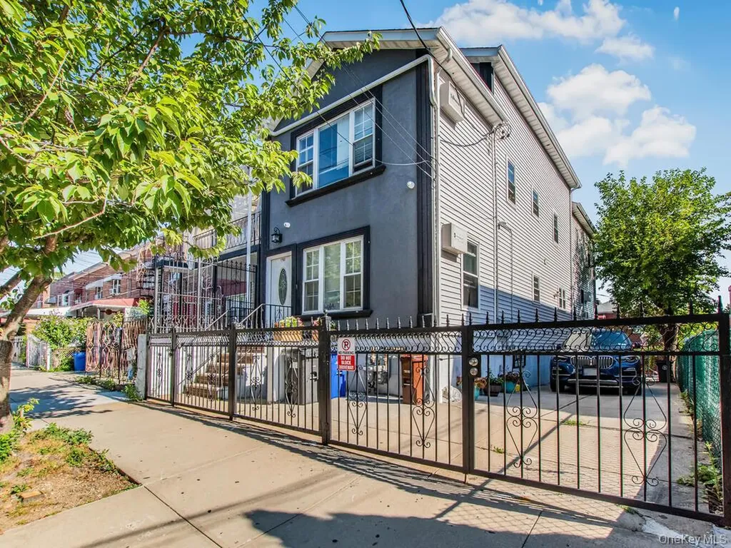 1283 E 223rd Street Bronx NY 10466