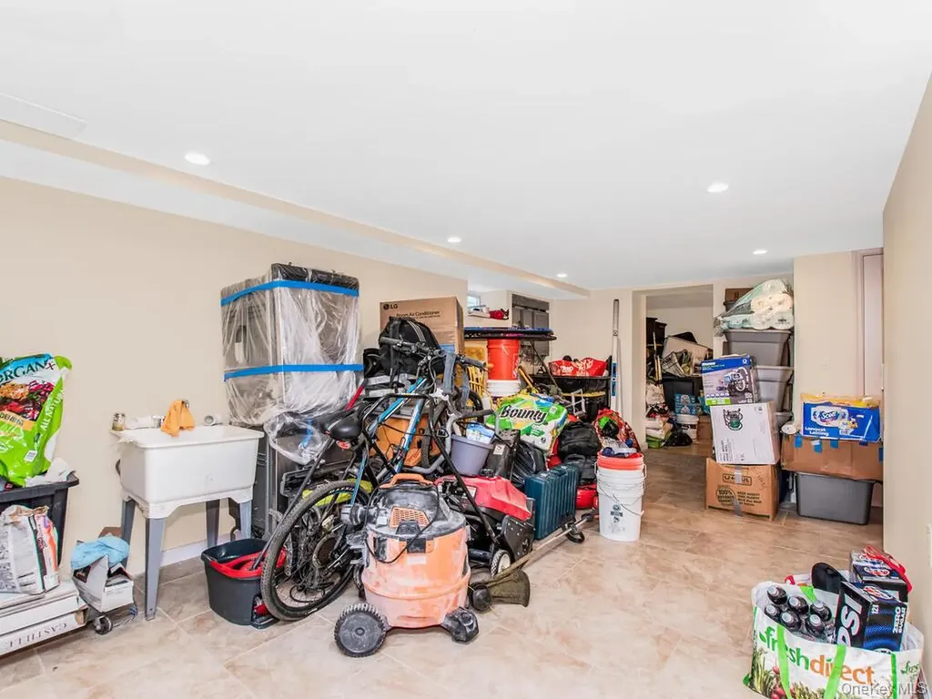 1283 E 223rd Street Bronx NY 10466