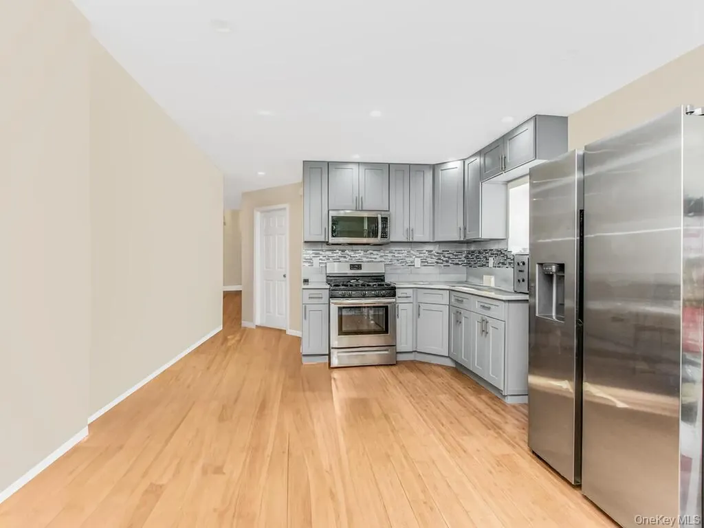 1283 E 223rd Street Bronx NY 10466