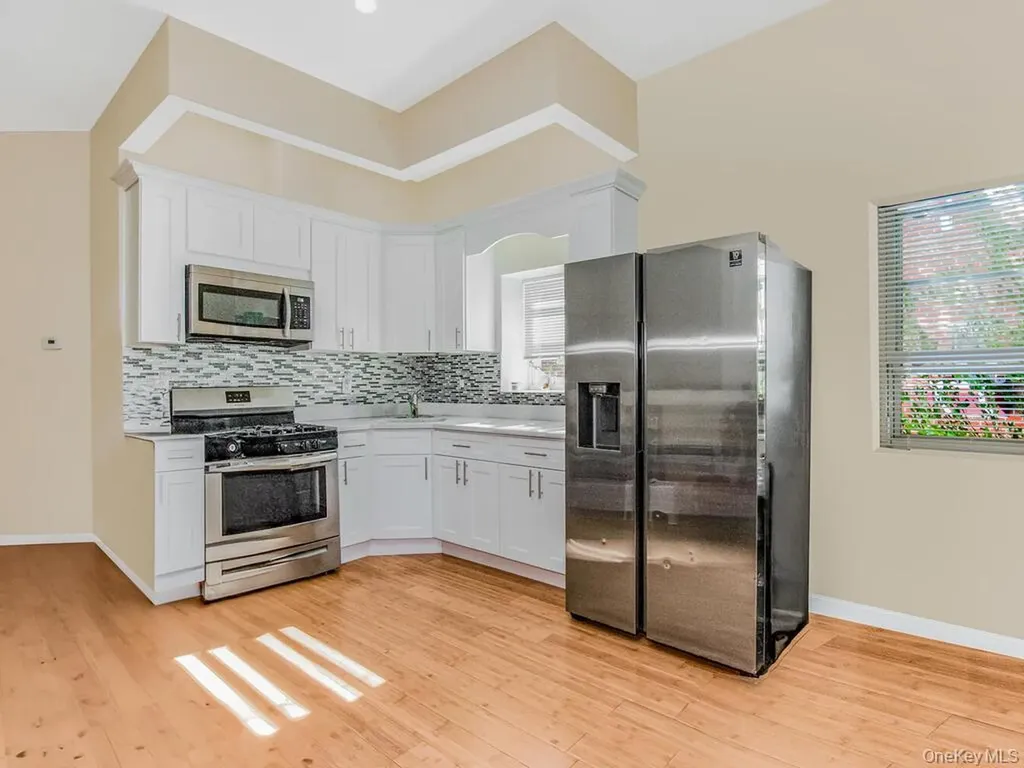 1283 E 223rd Street Bronx NY 10466
