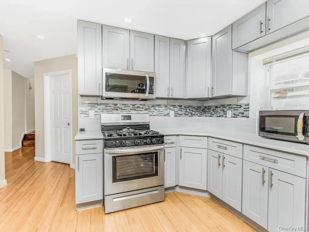 1283 E 223rd Street Bronx NY 10466